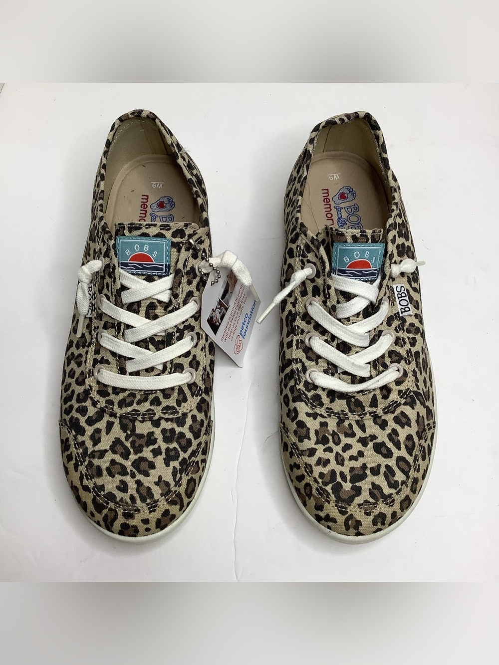 Skechers Leopard Print Women’s Sneakers memory foam